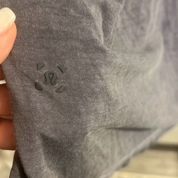 ✨Lululemon 5 Year Basic Mens Tee Sun Wash✨ - Picture 8 of 8